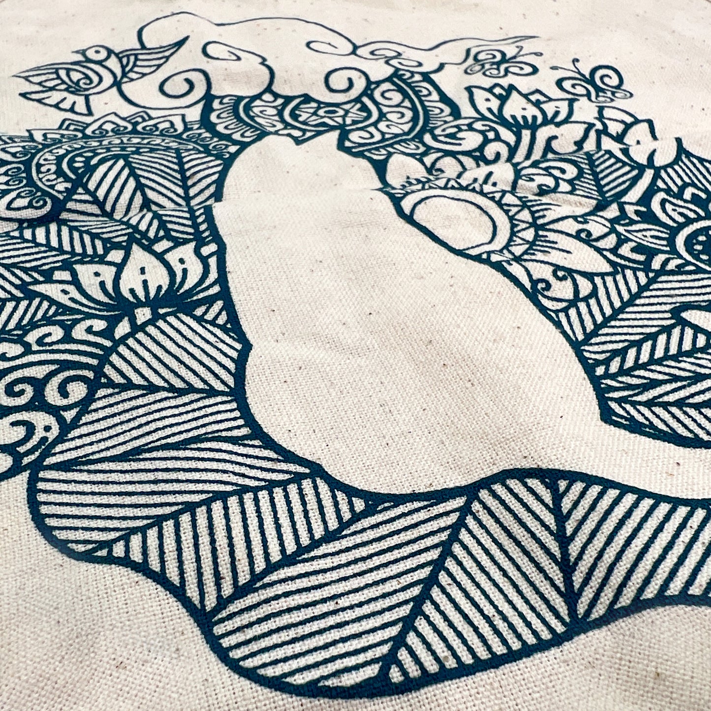 Tote Bag - Burmese Cat in Springtime